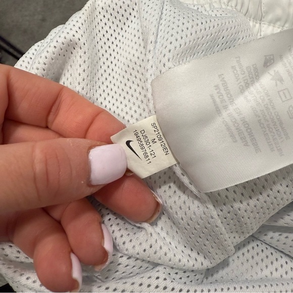 Nike Men’s White Sportswear Festival Flow Shorts M - Picture 5 of 6